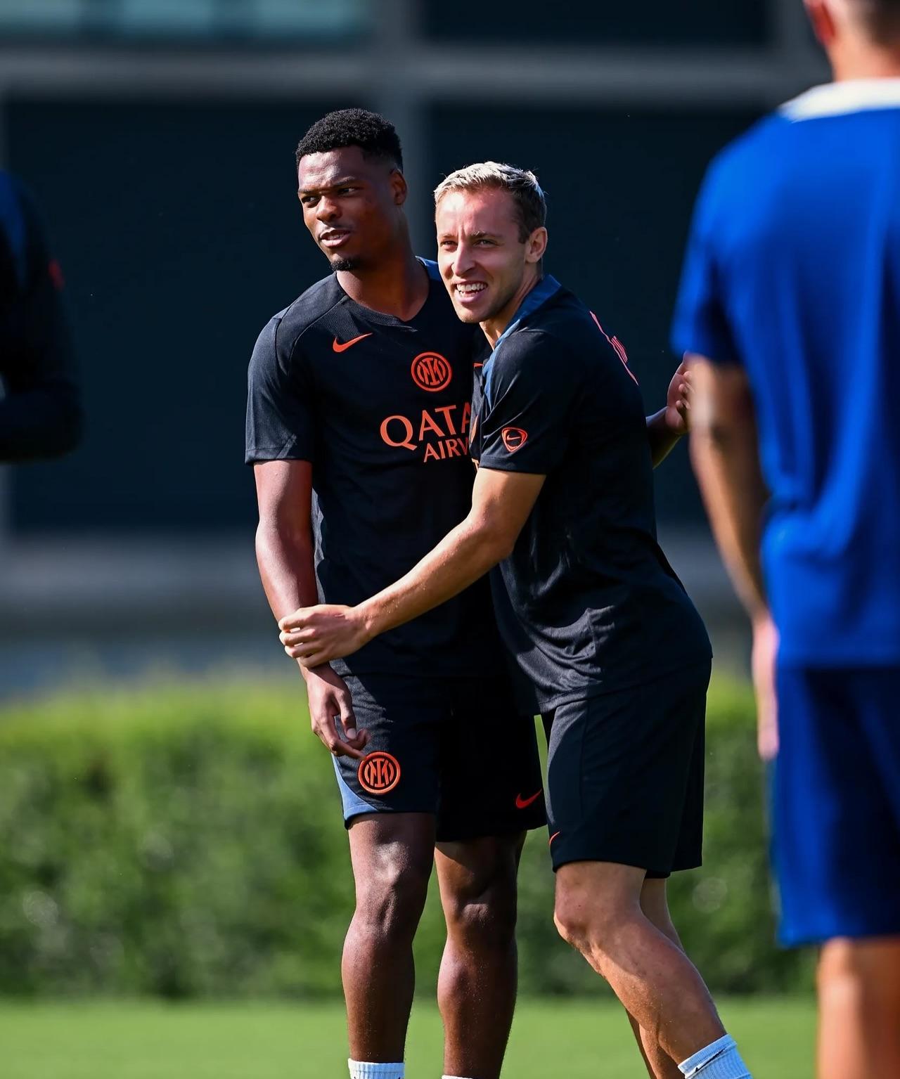 米兰体育报(米兰体育报中文版) 米兰体育报(米兰体育报中文版)